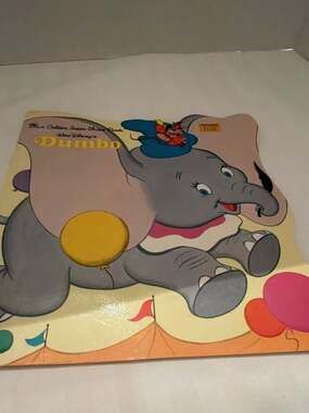 Golden Press Walt Disney's Dumbo A Golden Super Shape Book
